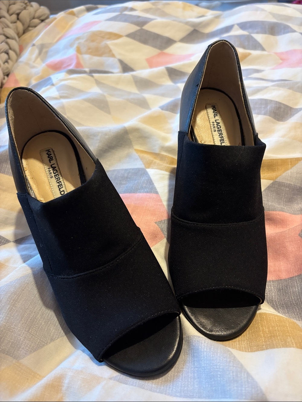 Karl Lagerfeld Black Open-Toe Slip-On Mules